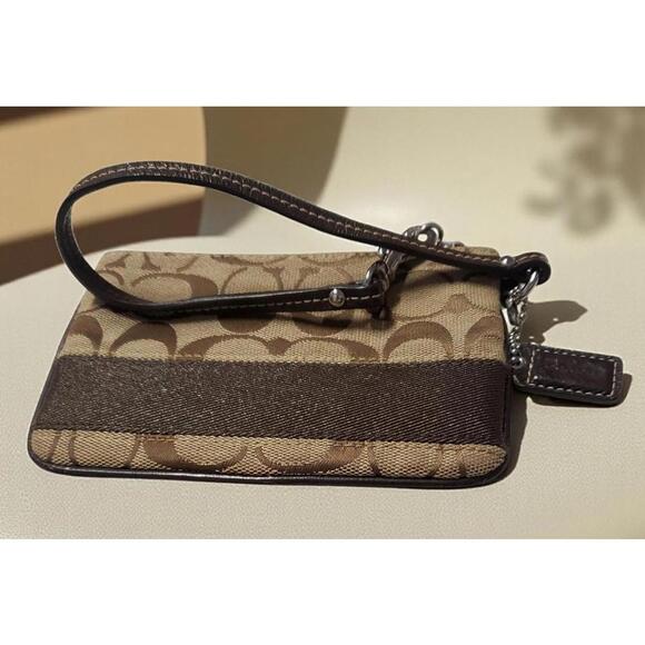 Coach Signature Wristlet Beige Brown C Logo Pattern, Leather Strap - Preloved - Picture 1 of 11